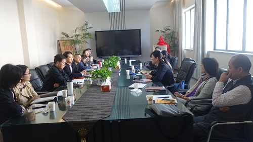 1.江南大学设计学院座谈会.JPG
